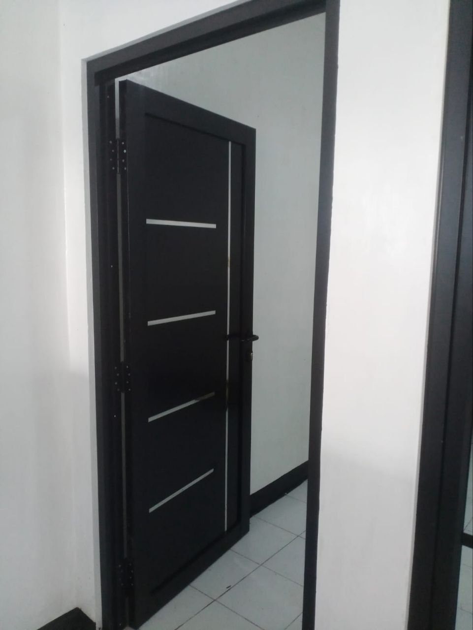 Pekerjaan aluminium & finishing
